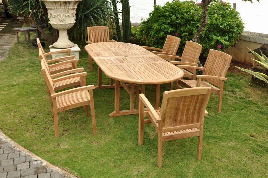 Stackable Oval Dining Set