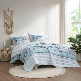 Madison Park Kamila 3 Piece Reversible Cotton Coverlet Set in Blue (King/Cal King) - Olliix MP13-7704