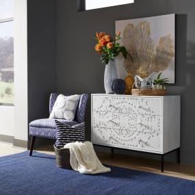 Traditional 3 Drawer Accent Cabinet In Weathered White Finish - Liberty Furniture 2049-AC4024