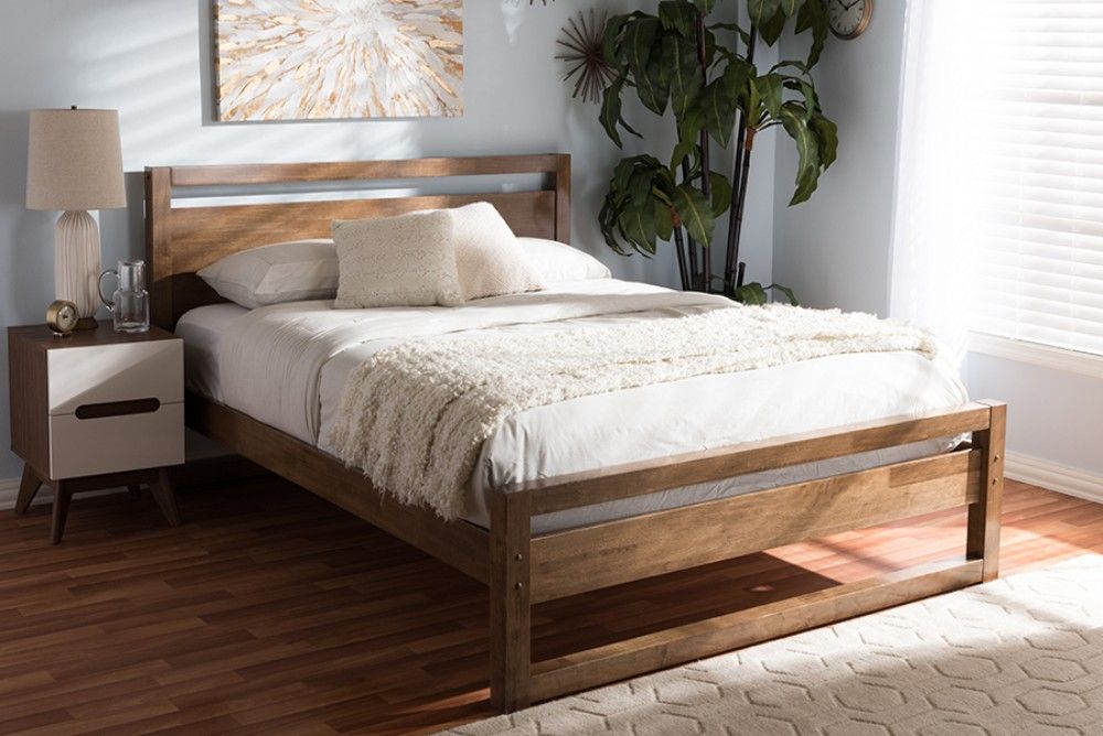 Wooden King Size Bed Top Ers 60, Simple King Size Platform Bed Frame