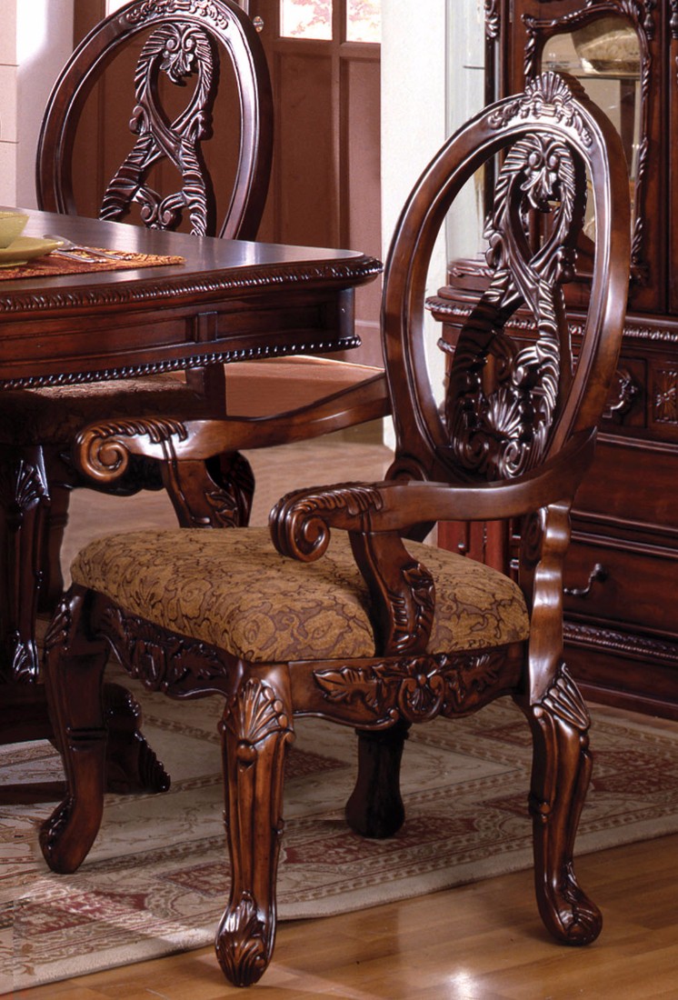 Quillis Traditional Formal Dining Arm Chair