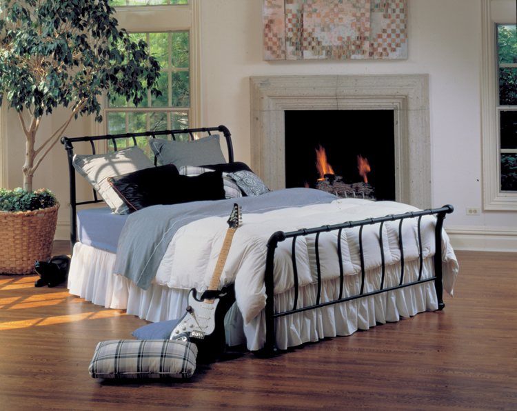 Hillsdale King Bed Set