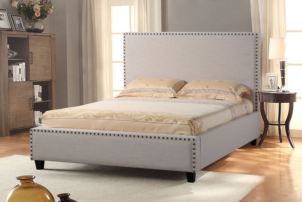 Diamond Sofa Furniture Queen Bed Accent Linen